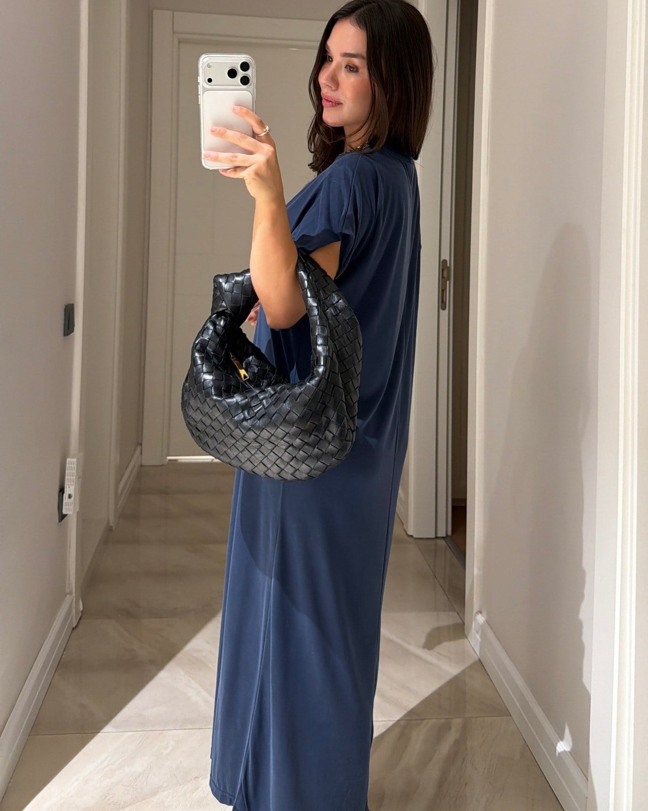 Crew neck sleeveless dress