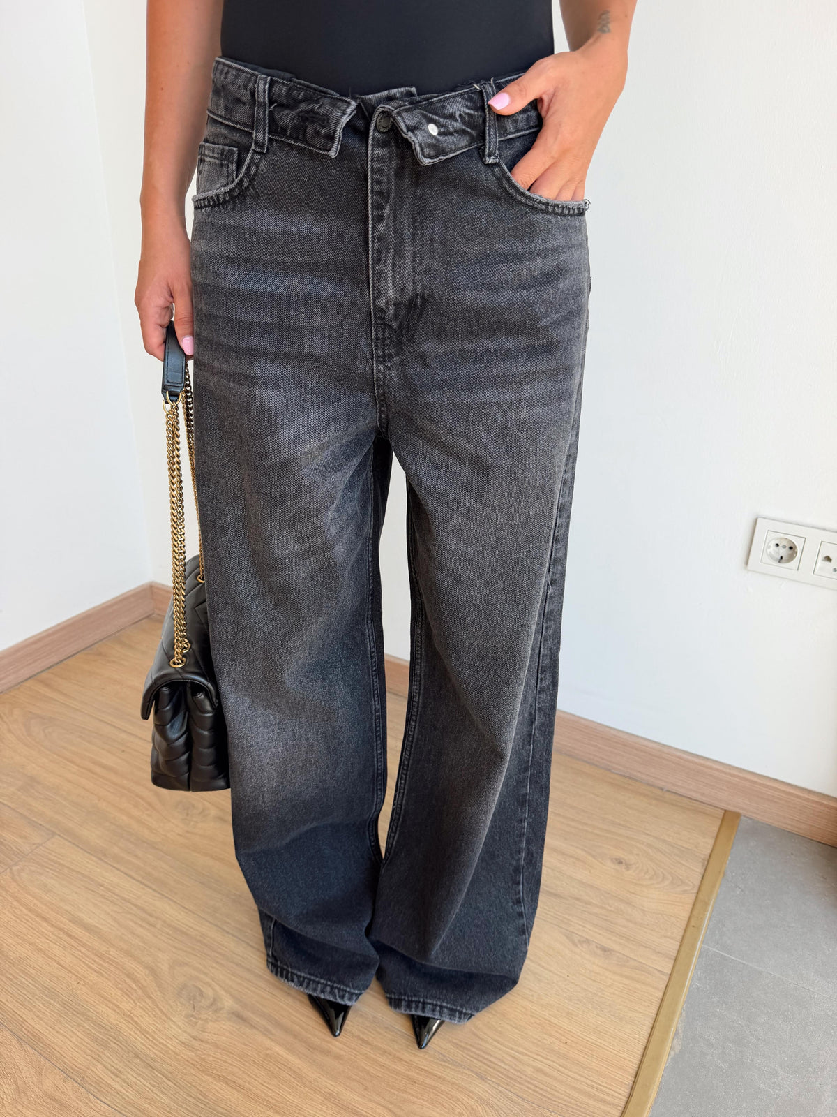 Baggy denim jeans