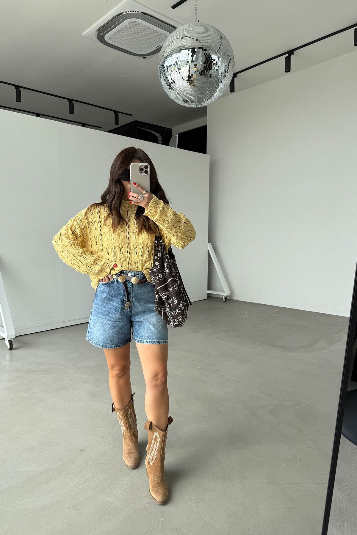 Basic denim shorts