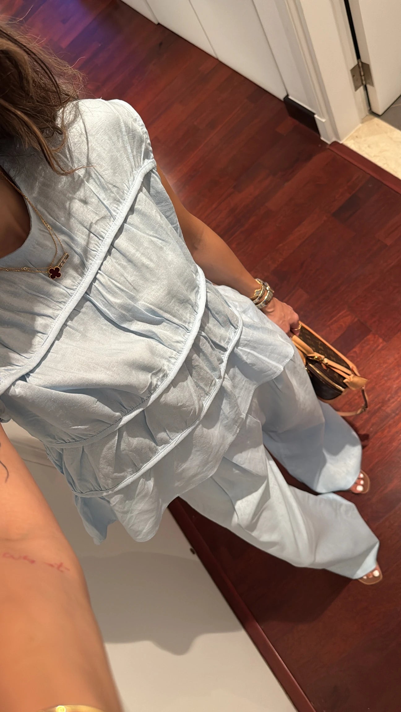 Valon detailed linen set