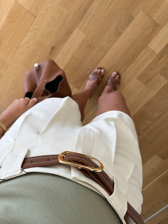 Belted bermuda shorts