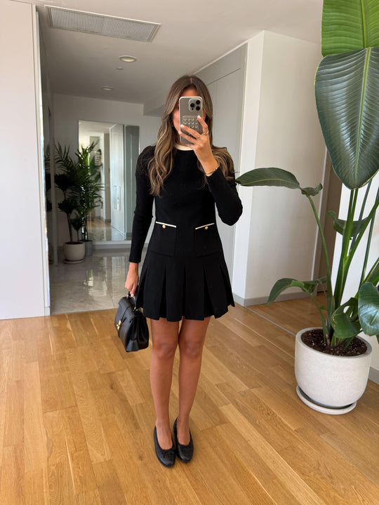 Pleated detailed knit dress