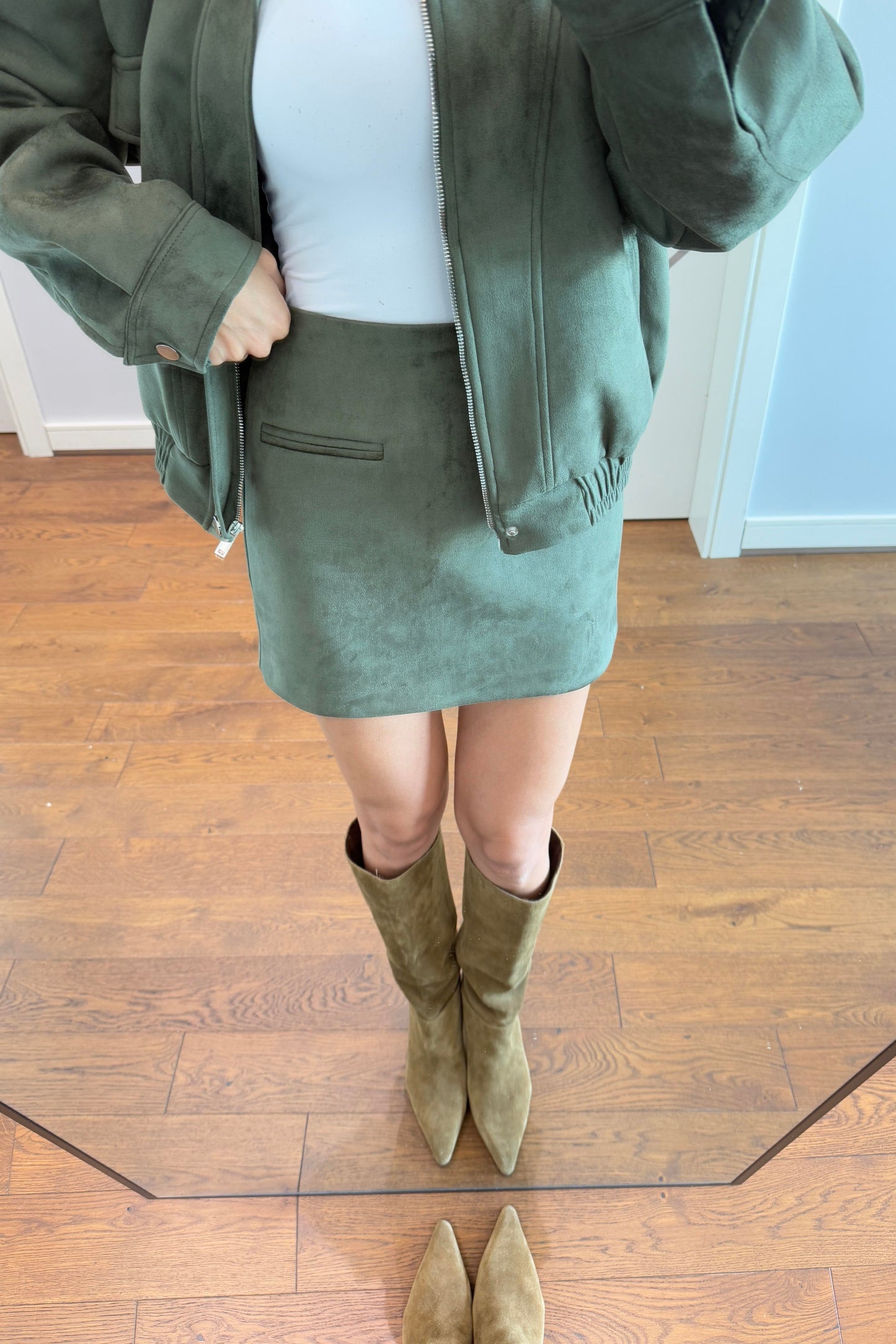 Suede jacket skirt set