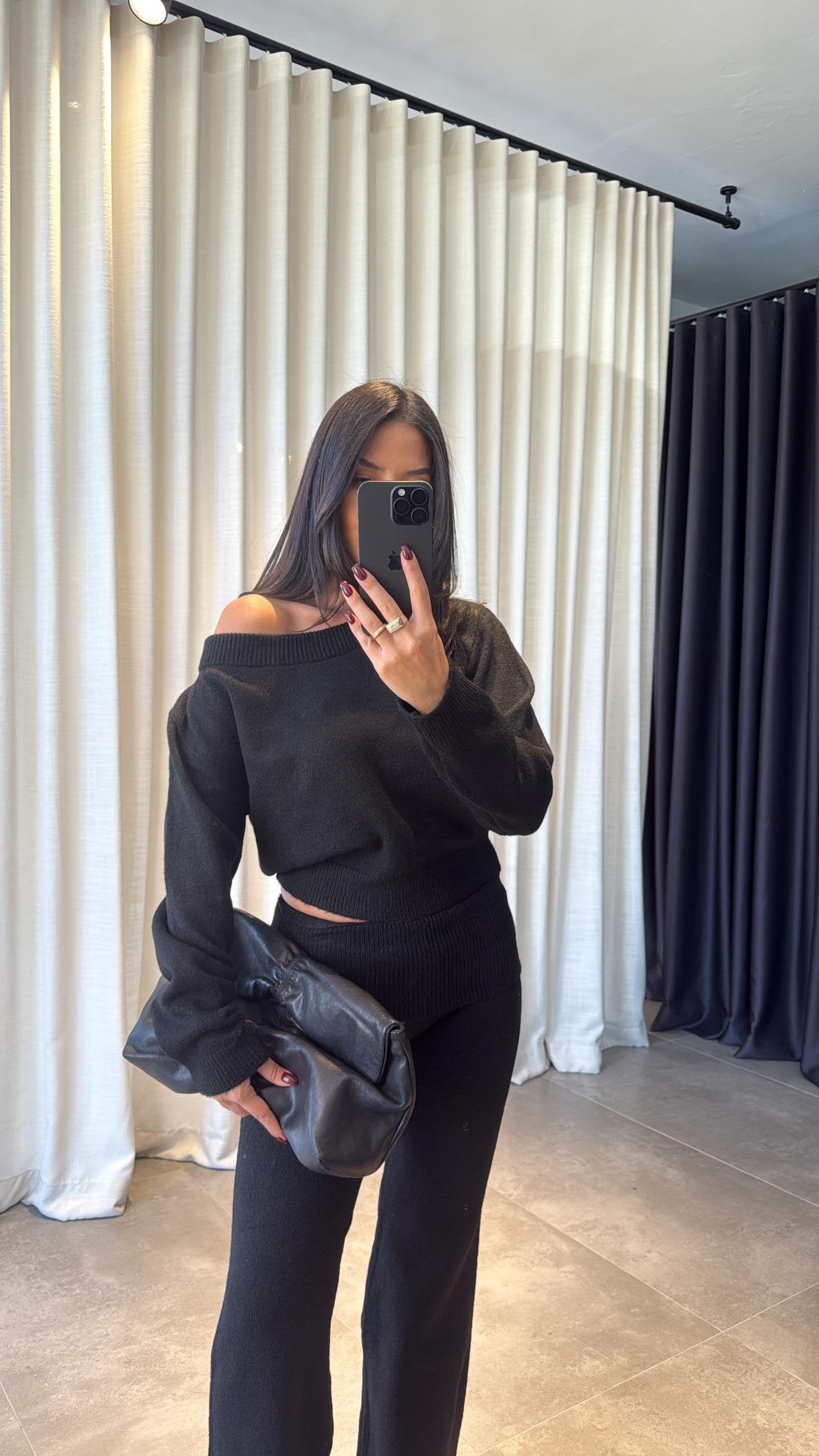 Collar blouse and trouser set