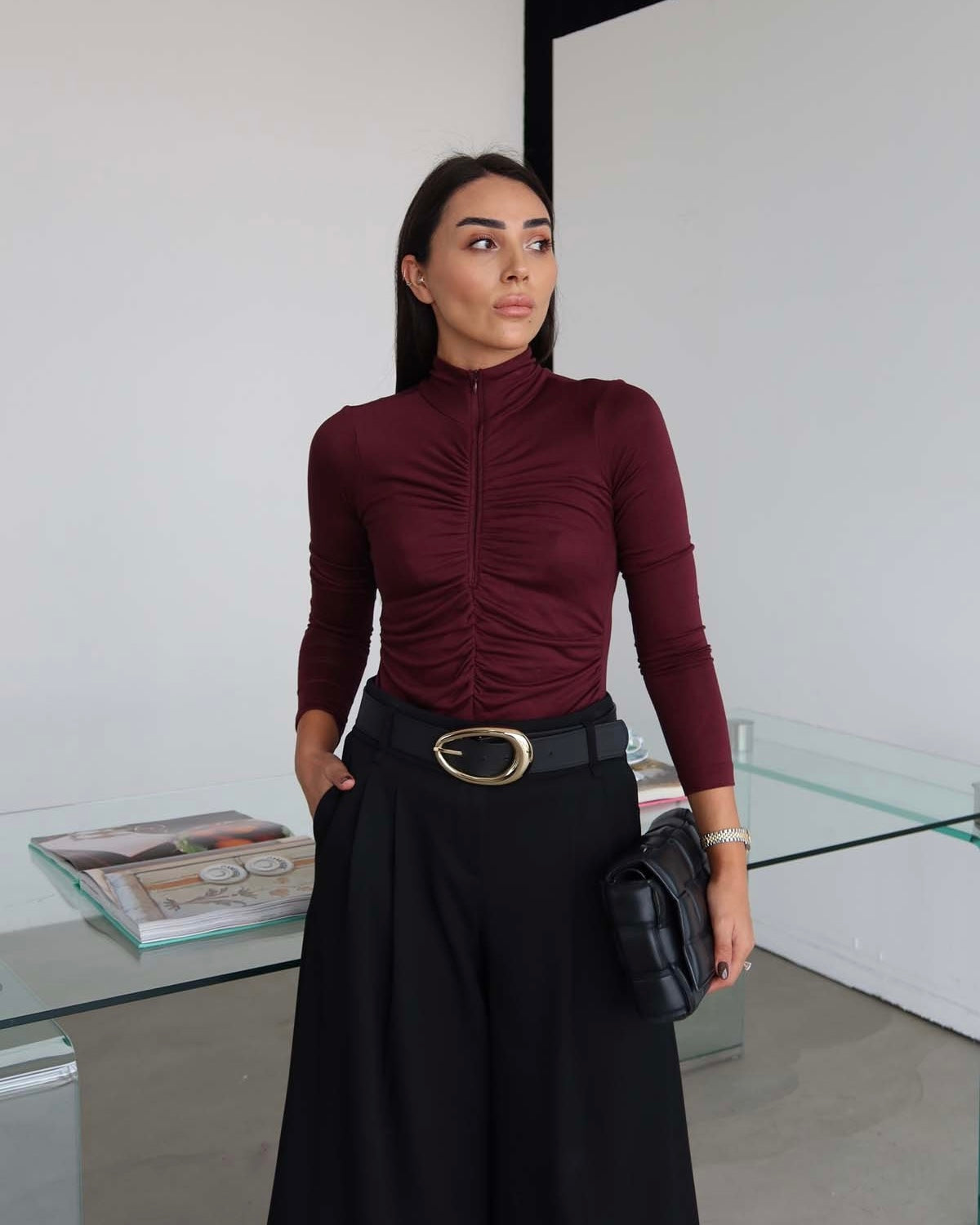 Zip-up gathered blouse