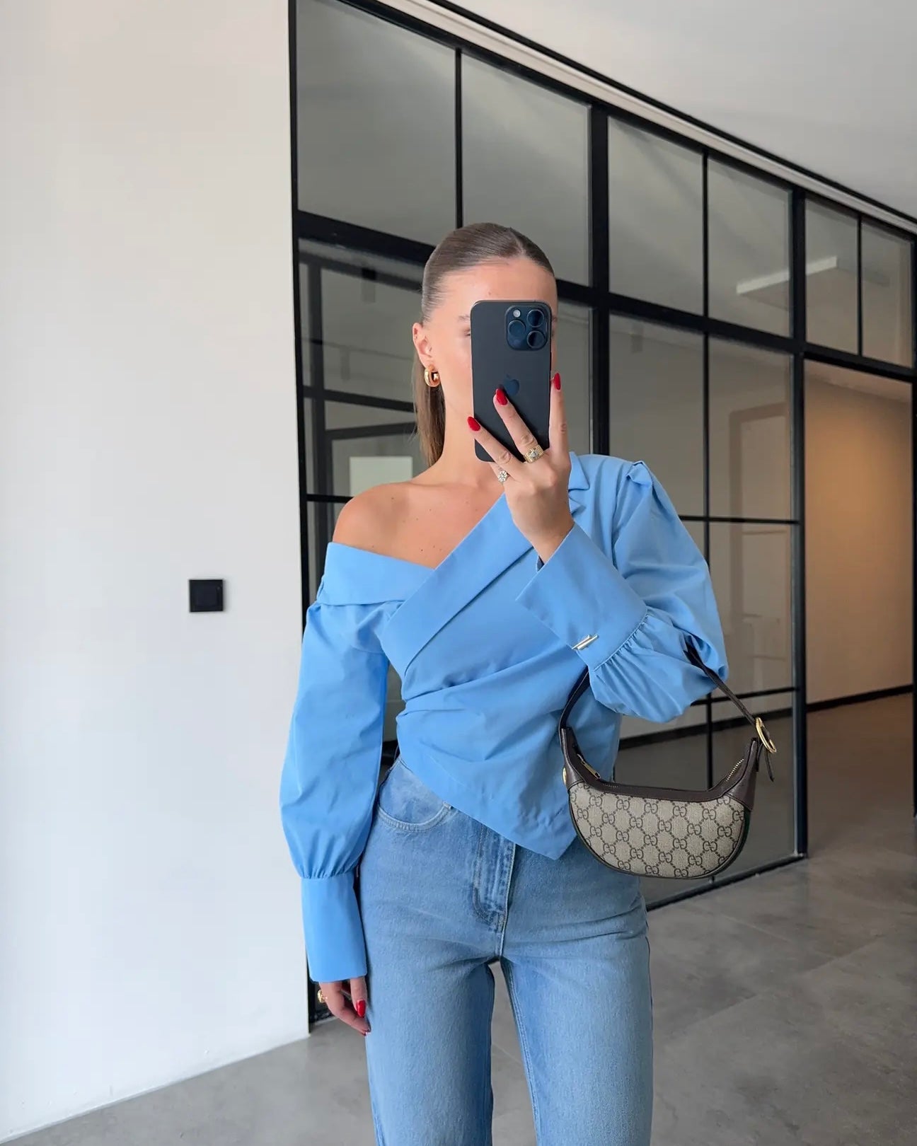 Off-Shoulder draped design  shirt