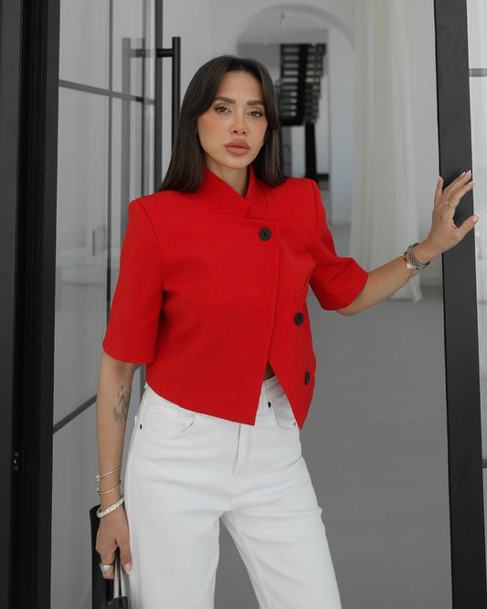 Short-sleeved crop blazer jacket.     This item is available for pre-order and will be shipped within 20 days.
