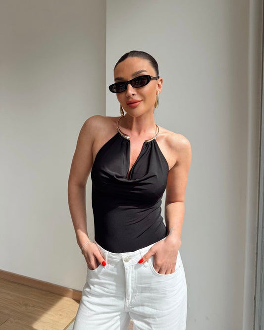 Accessory detailed low-cut bodysuit