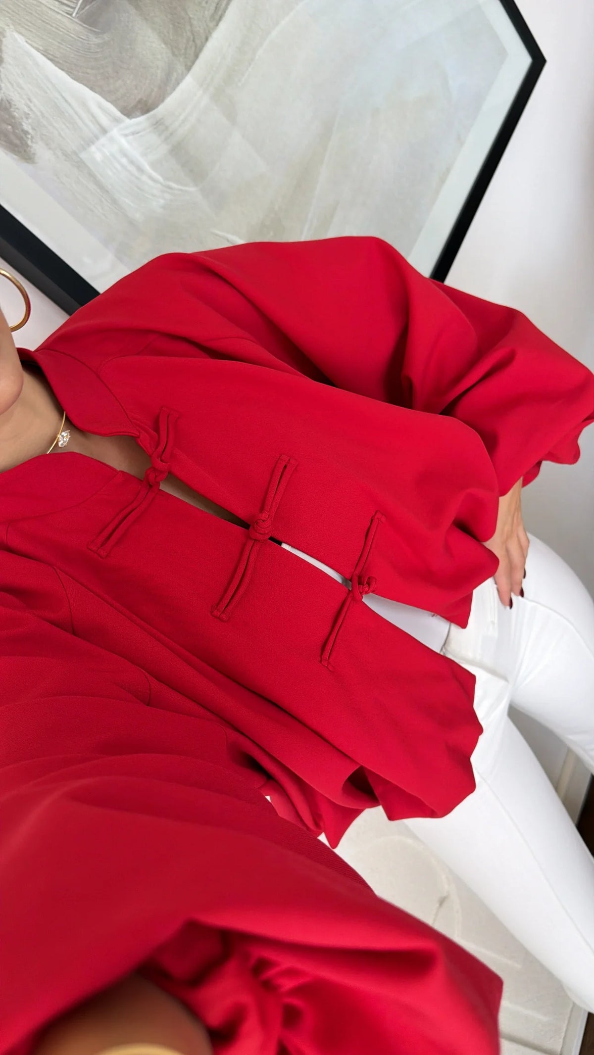 Jacket with balloon sleeve piping