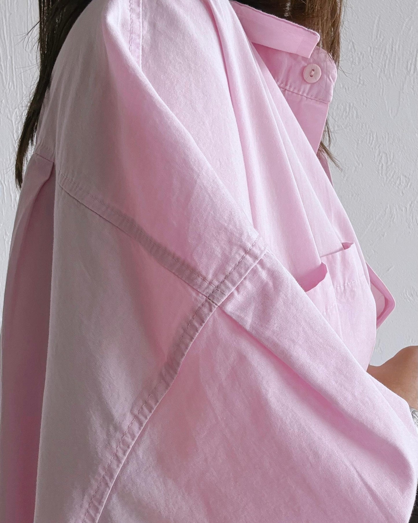 Oversized single pocket shirt
