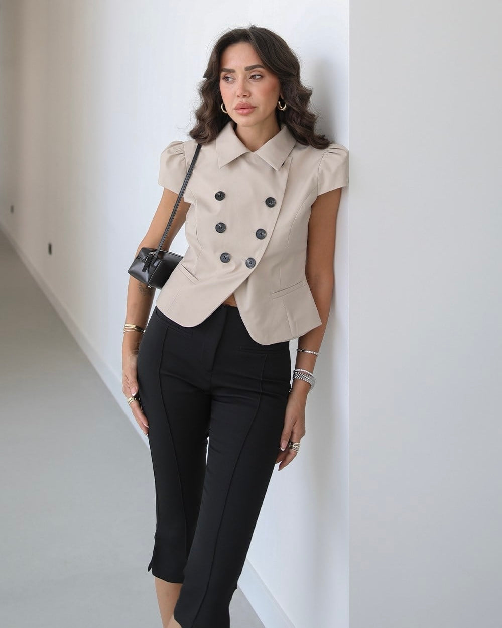 Double-breasted short sleeved jacket