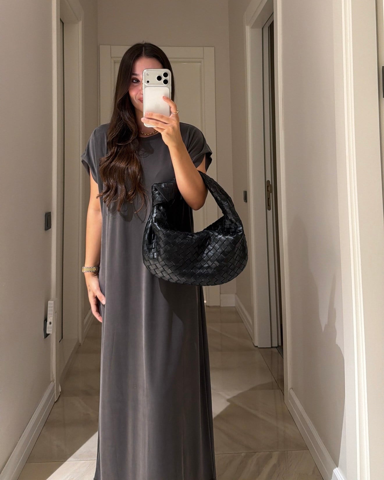 Crew neck sleeveless dress