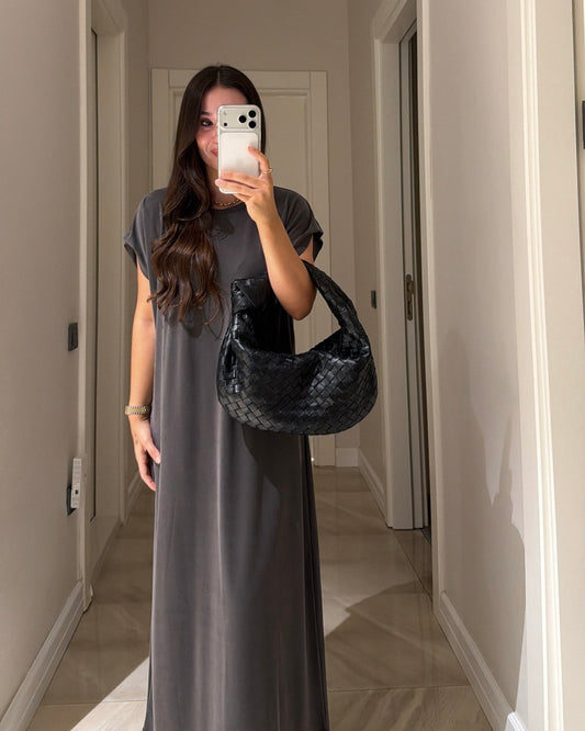 Crew neck sleeveless dress