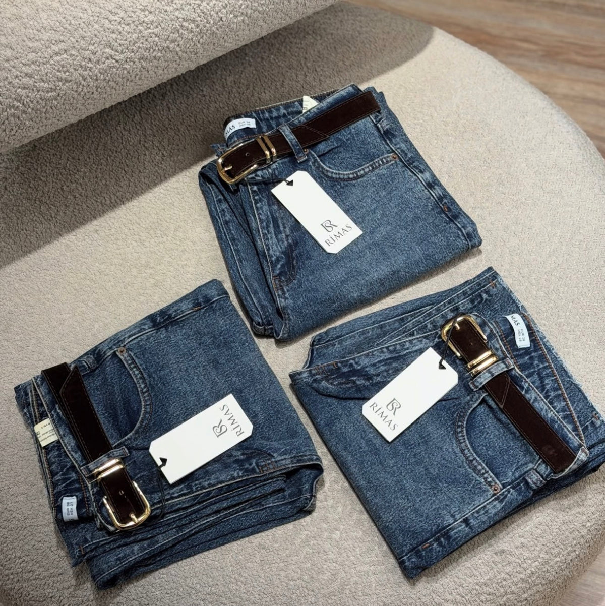 Belted jeans