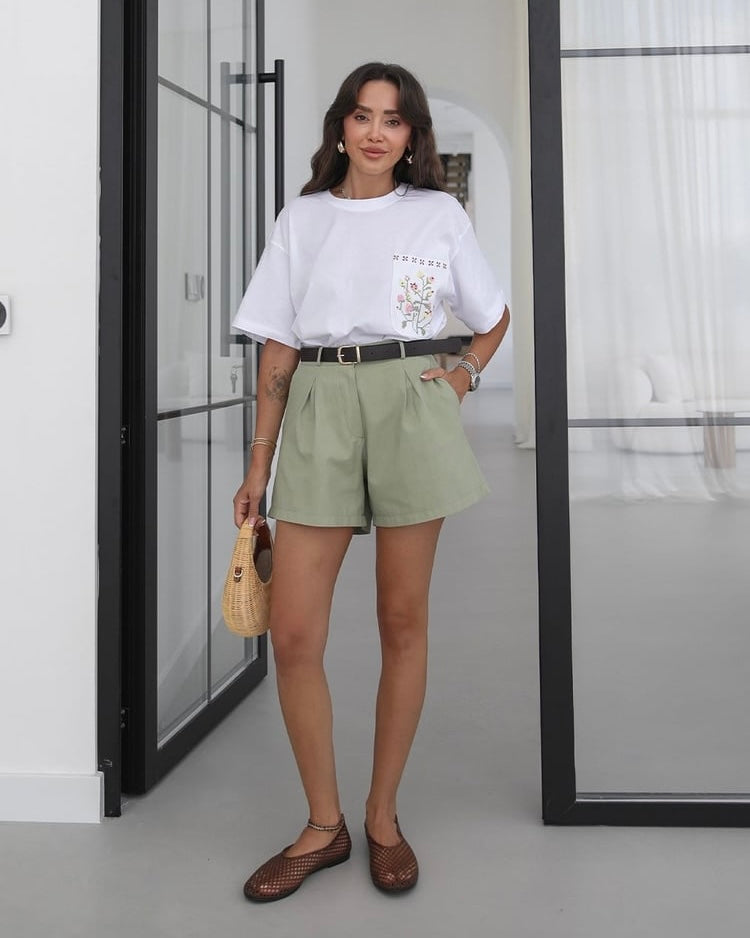 White t-shirt with embroidered pocket detail