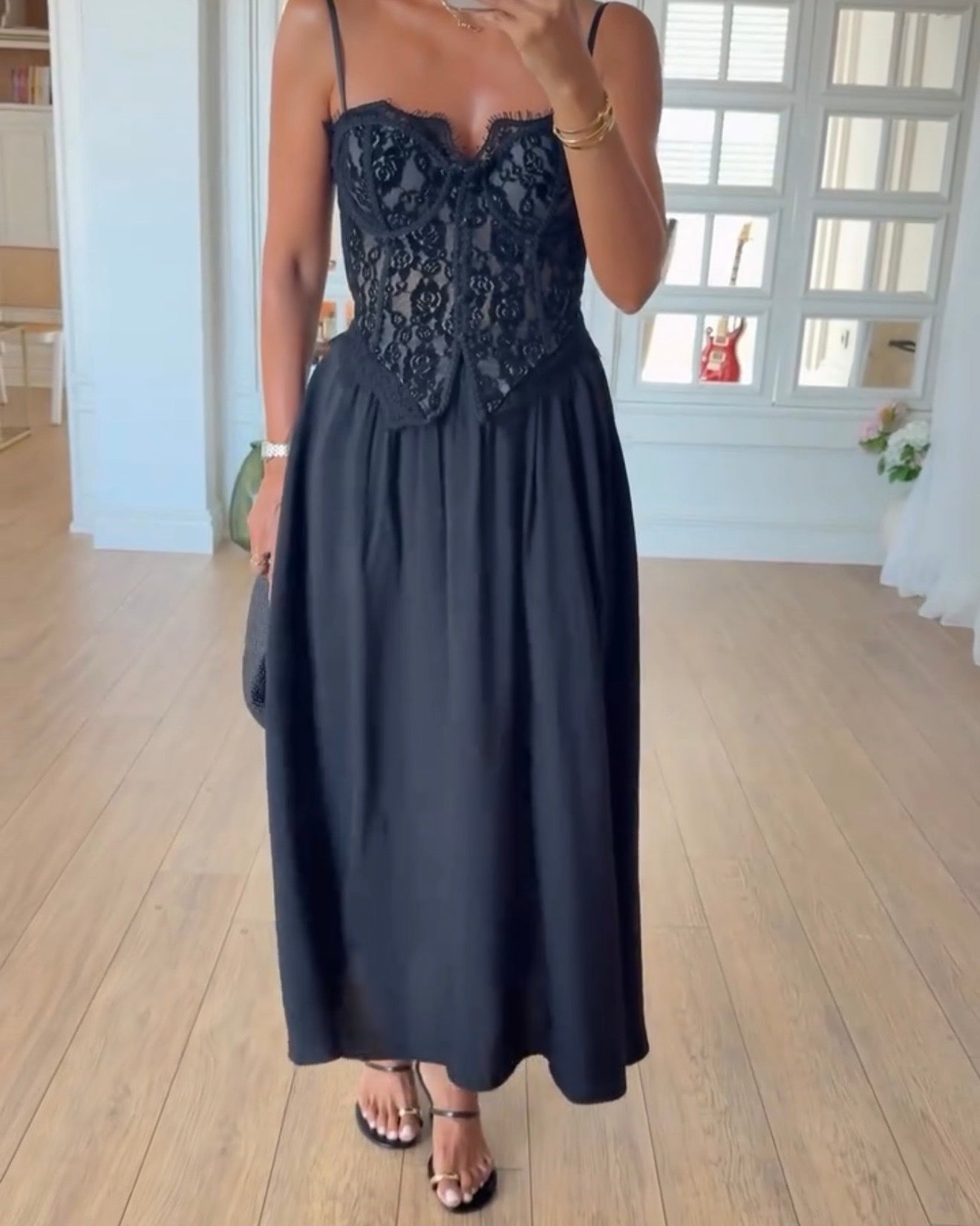 Elastic waist midi bell skirt
