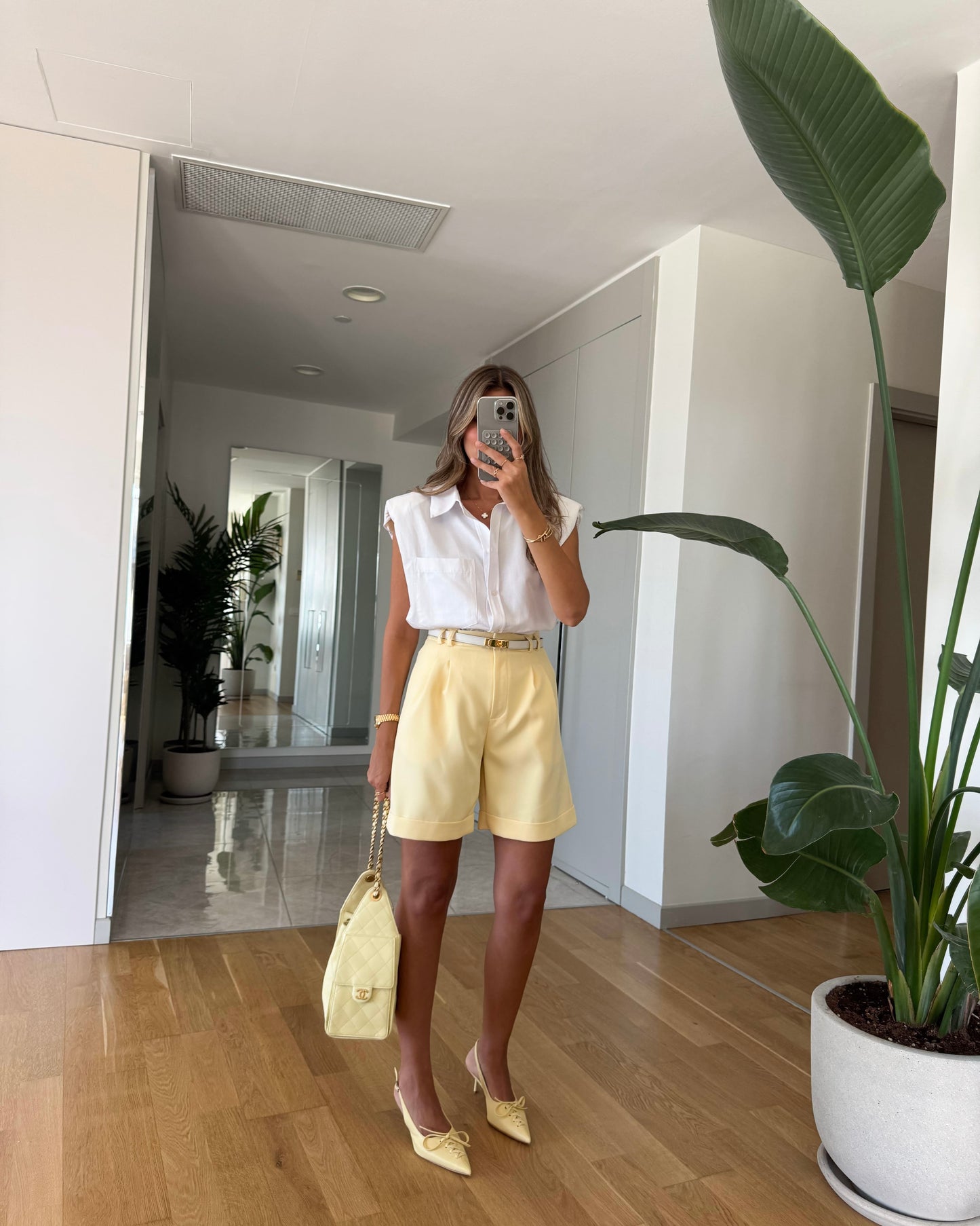 Rina pile detailed city shorts