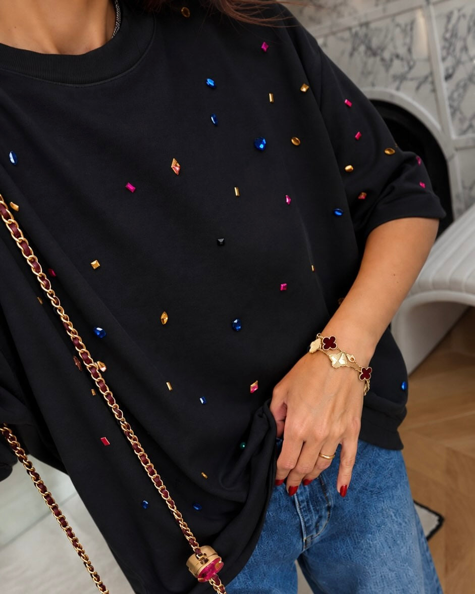T-shirts with rhinestone details