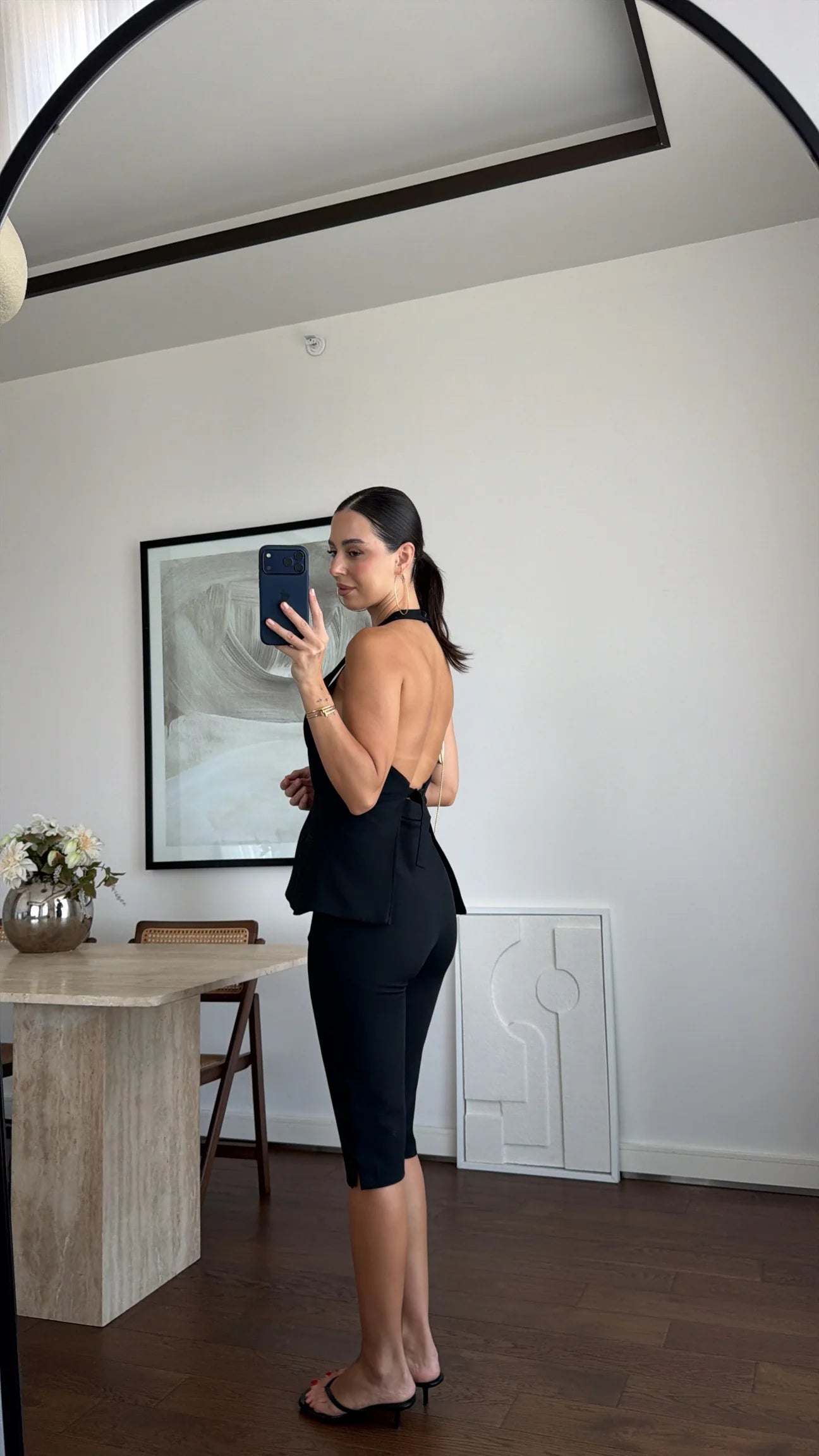 Halter collar vest capri suit