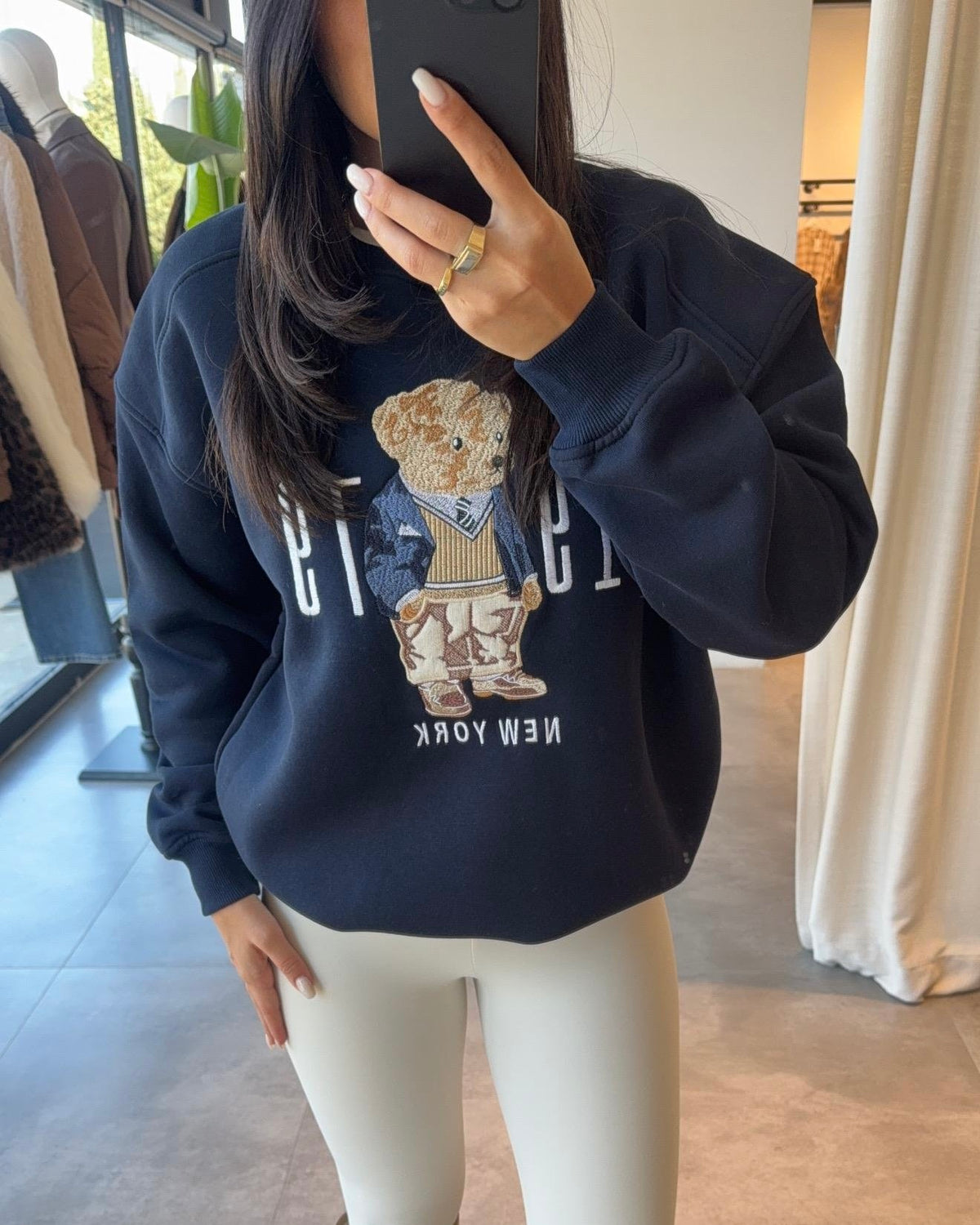 Ours sweat