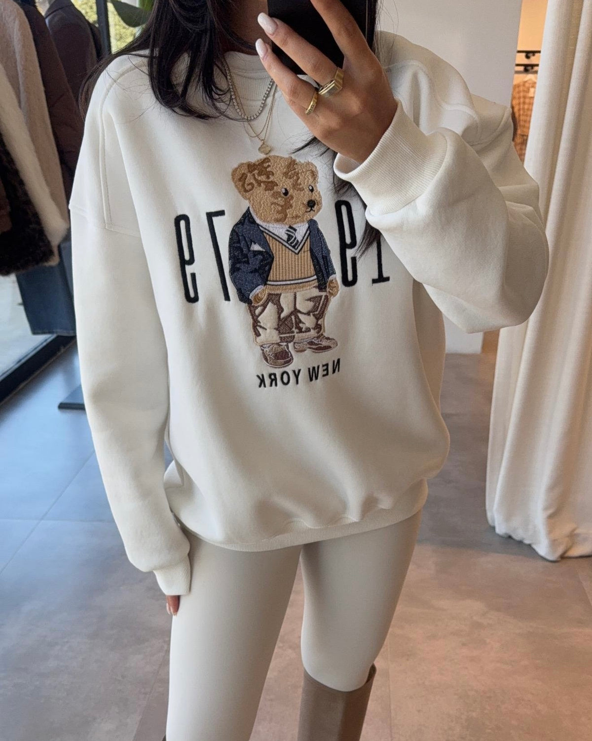 Ours sweat