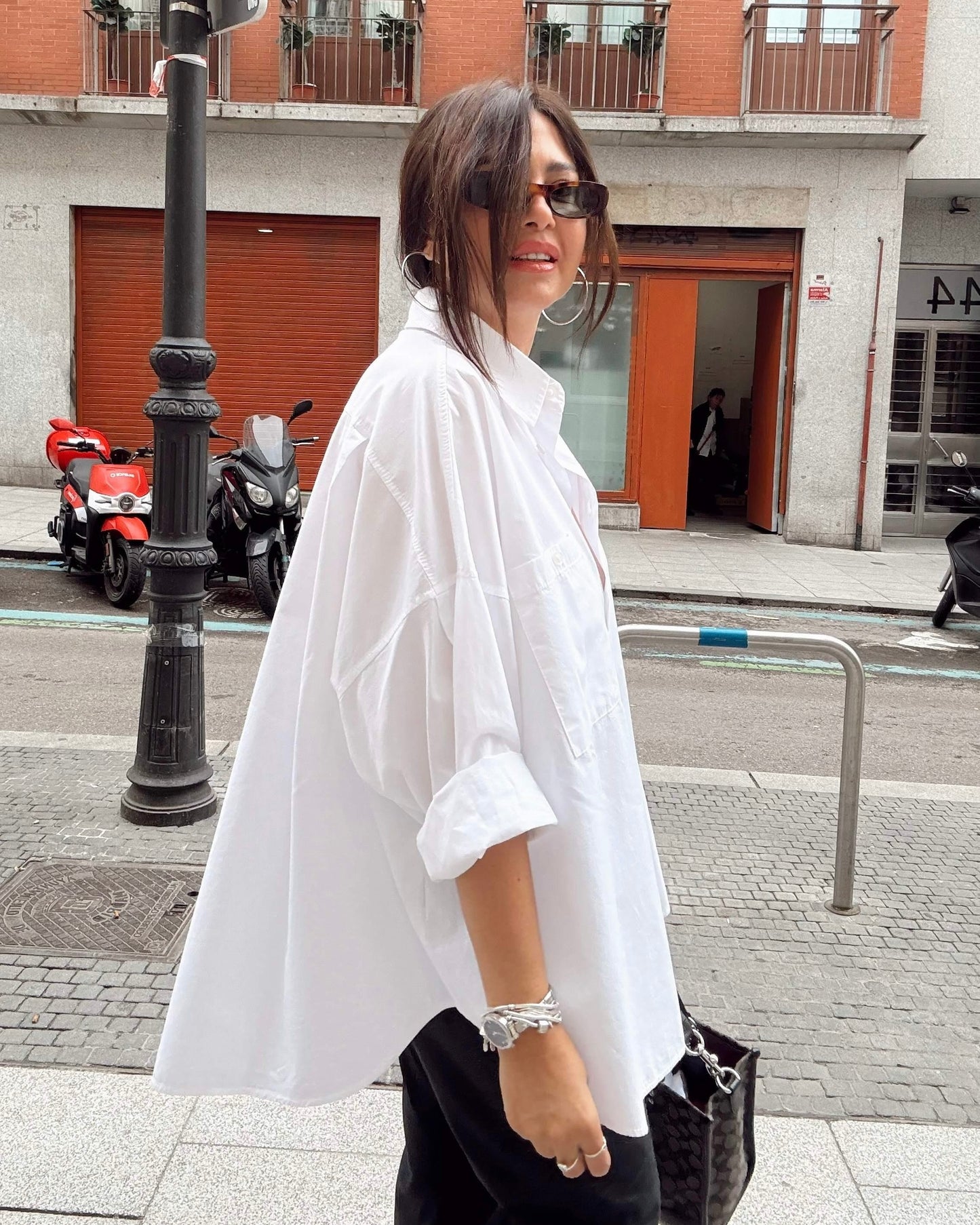 Oversized single pocket shirt