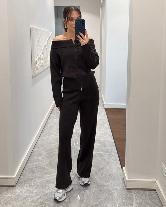 Madonna collar double-zip knitted set