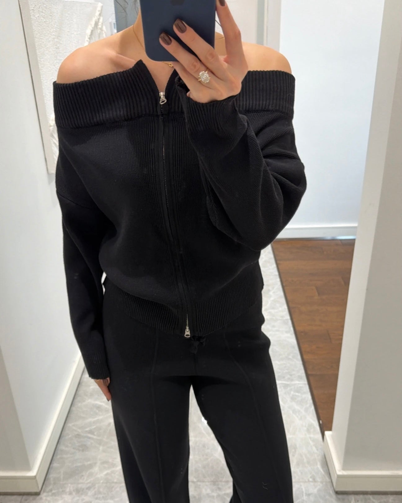 Madonna collar double-zip knitted set