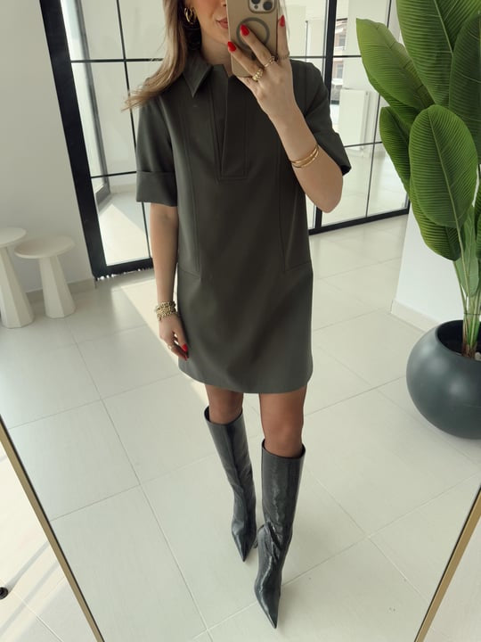 Polo collar dress