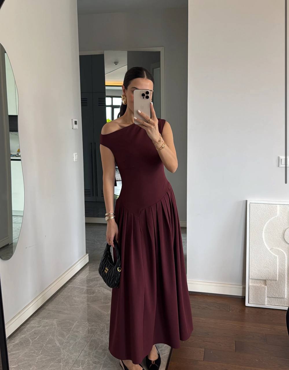 Boat neck plum basic dress