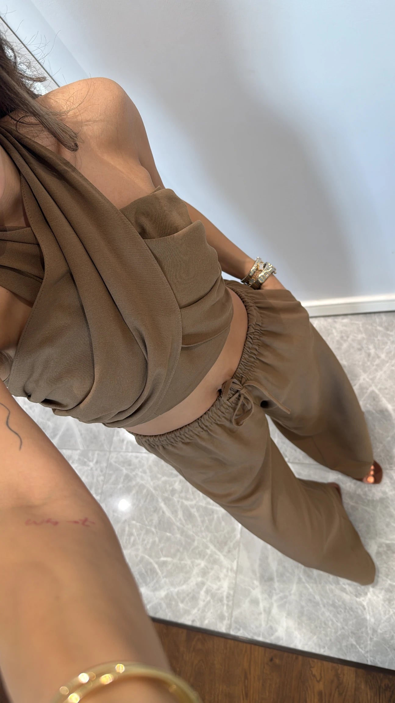 Double breasted neck tie suit