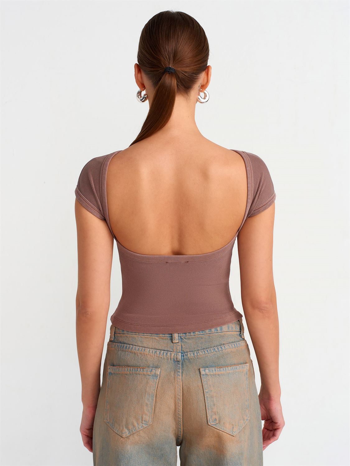 Open Back Stretch Crop T-shirt