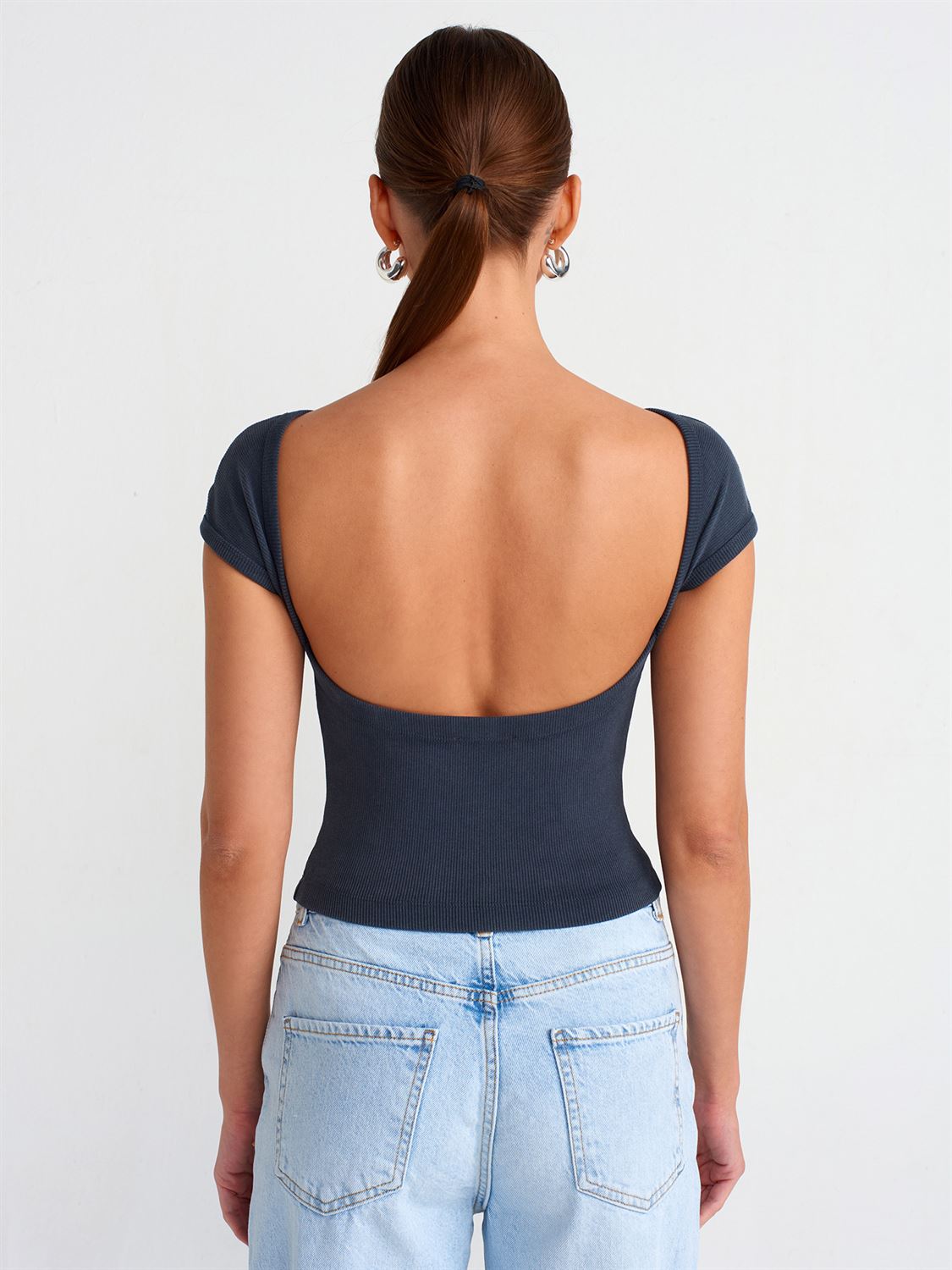 Open Back Stretch Crop T-shirt