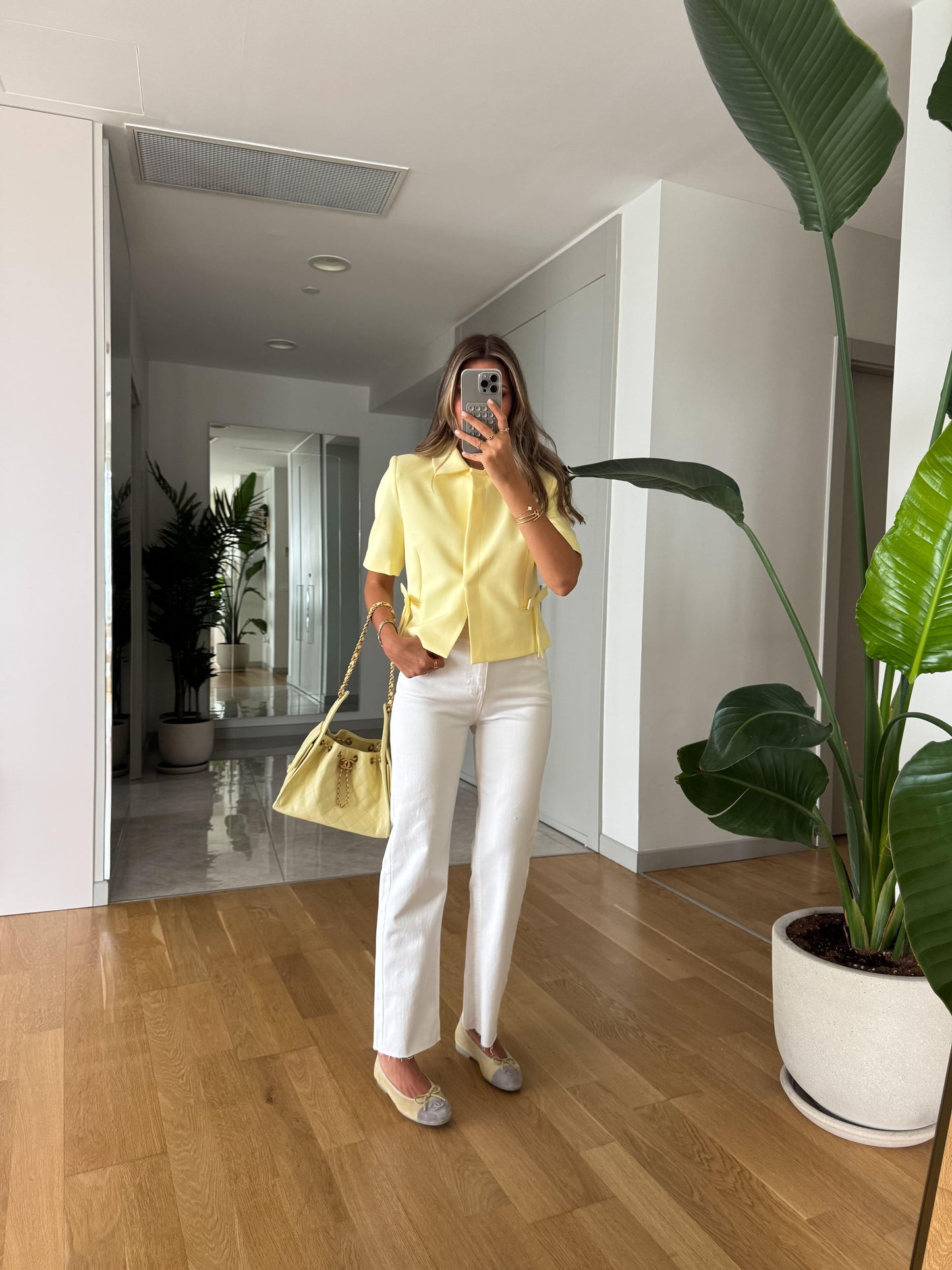 Short sleeve bow detail jacket