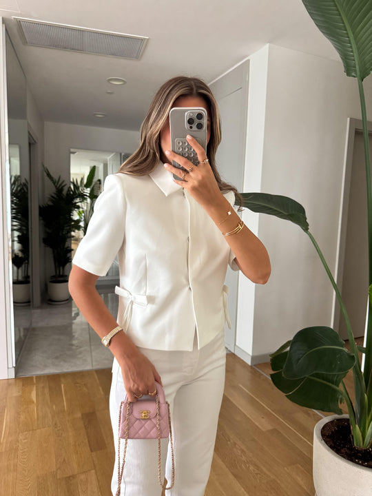 Short sleeve bow detail jacket