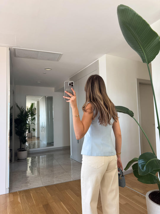 Two button vest