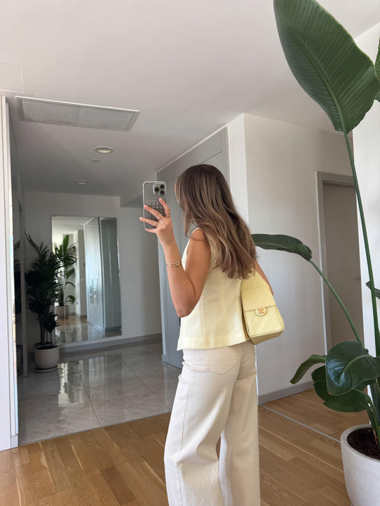 Two button vest