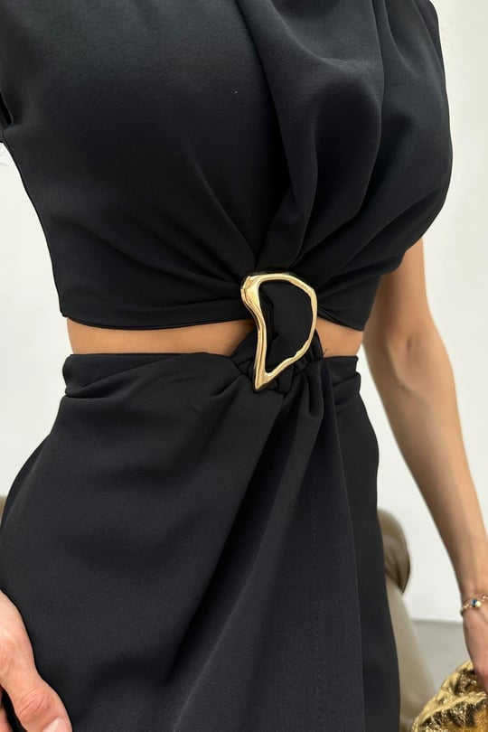 Low-cut dress
