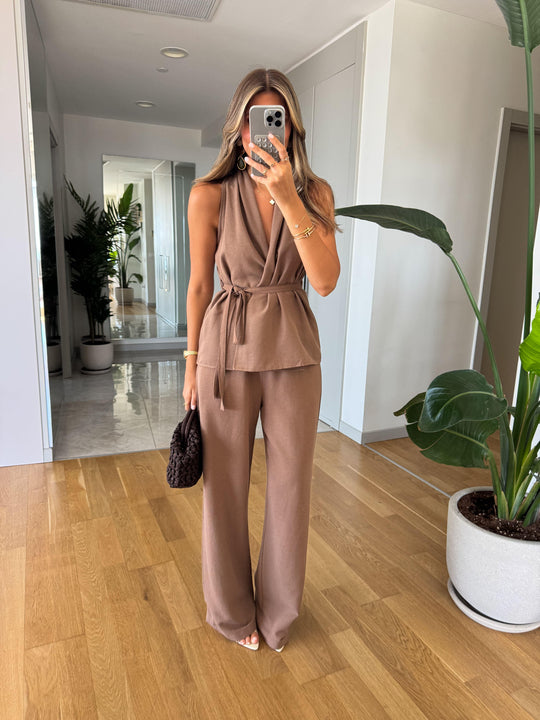Theo halter neck linen textured suit