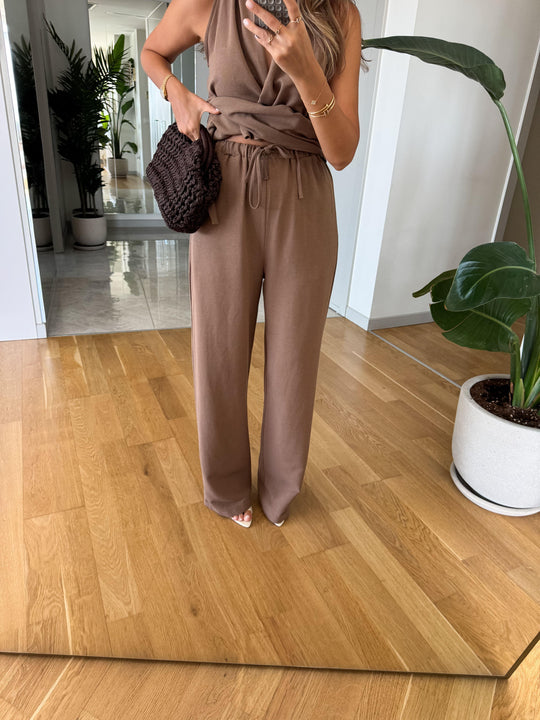 Theo halter neck linen textured suit