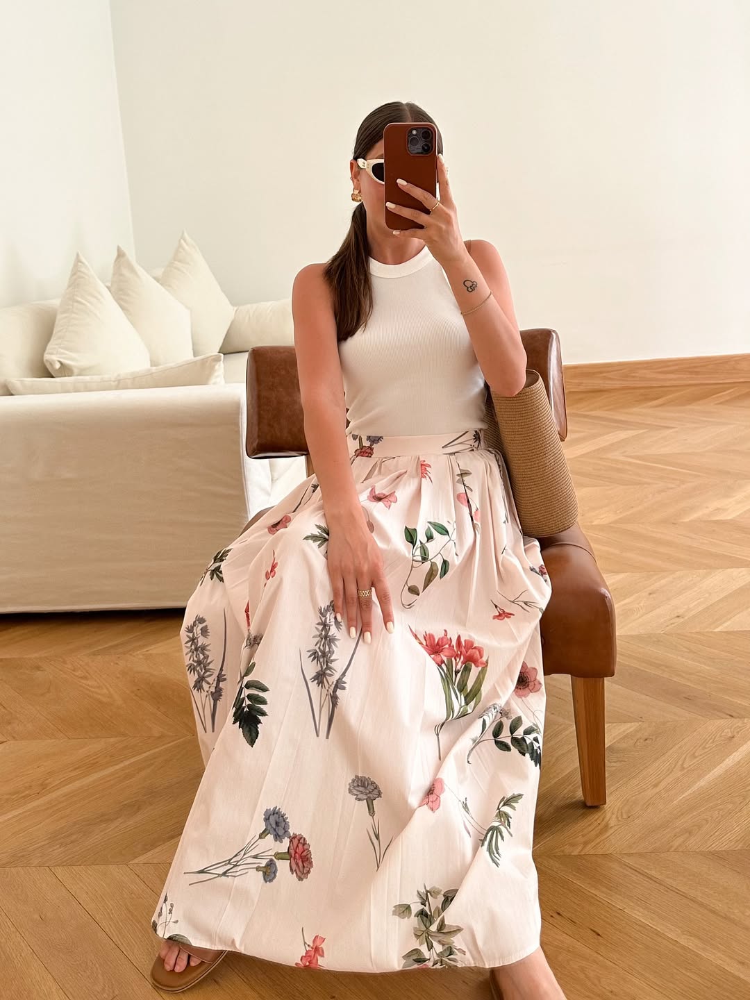Cream elastic waist floral pattern pleated skirt