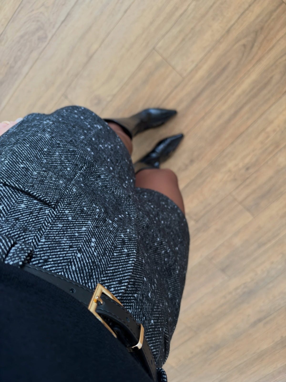 Frog-fastened jacket paired with matching shorts