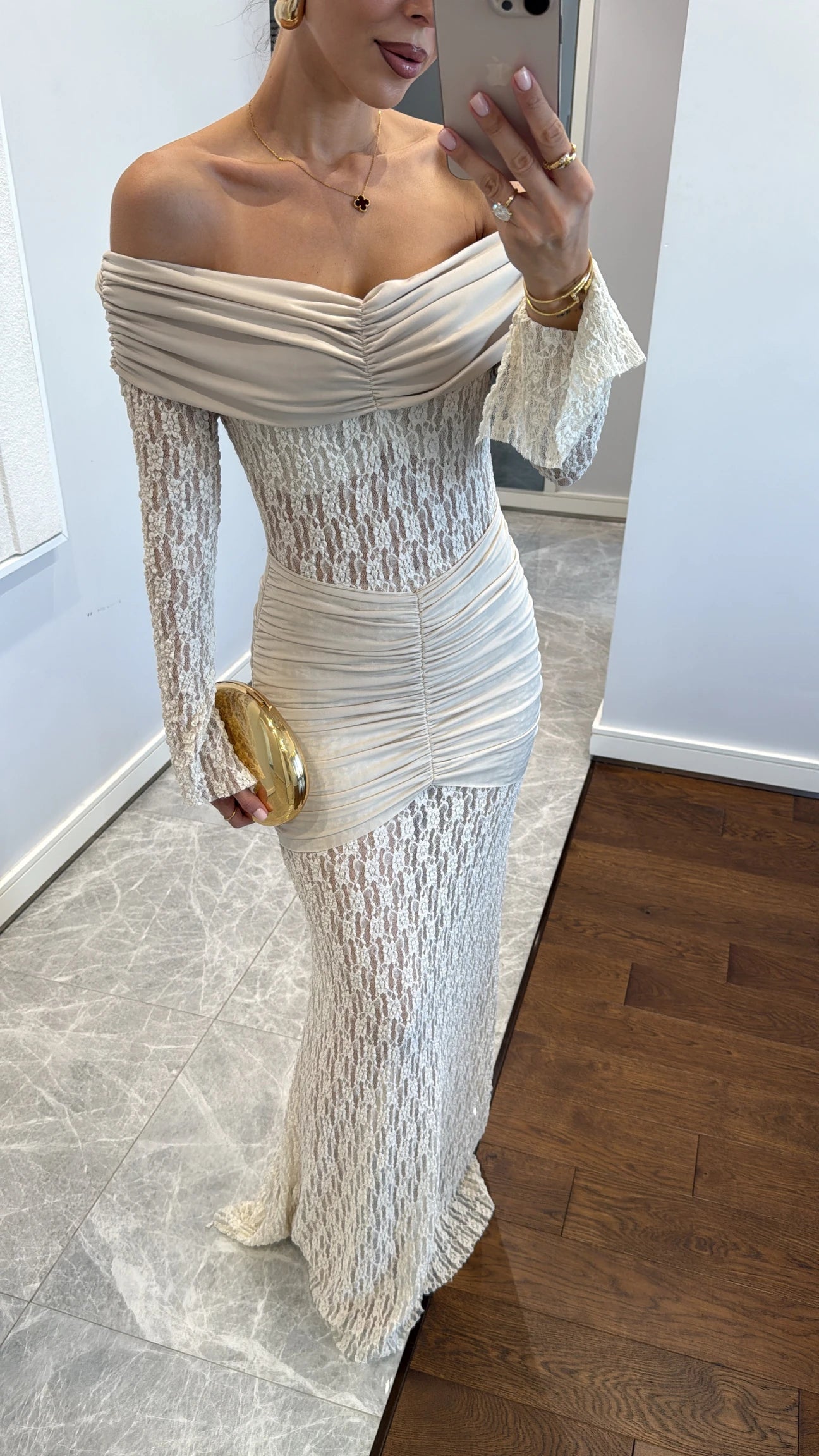 Madonna collar lace detailed dress