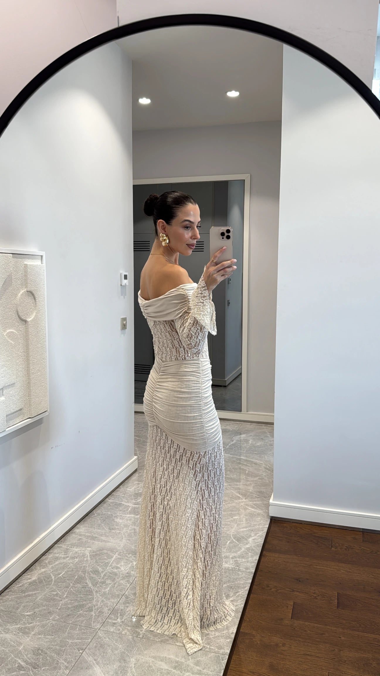 Madonna collar lace detailed dress