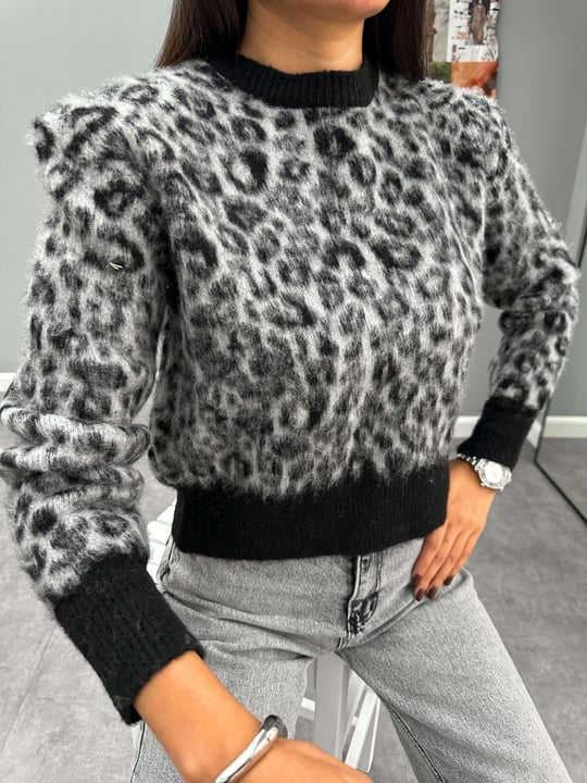 Leo pattern wool blend sweater