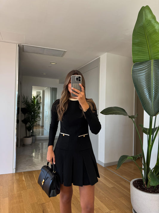 Pleated detailed knit dress