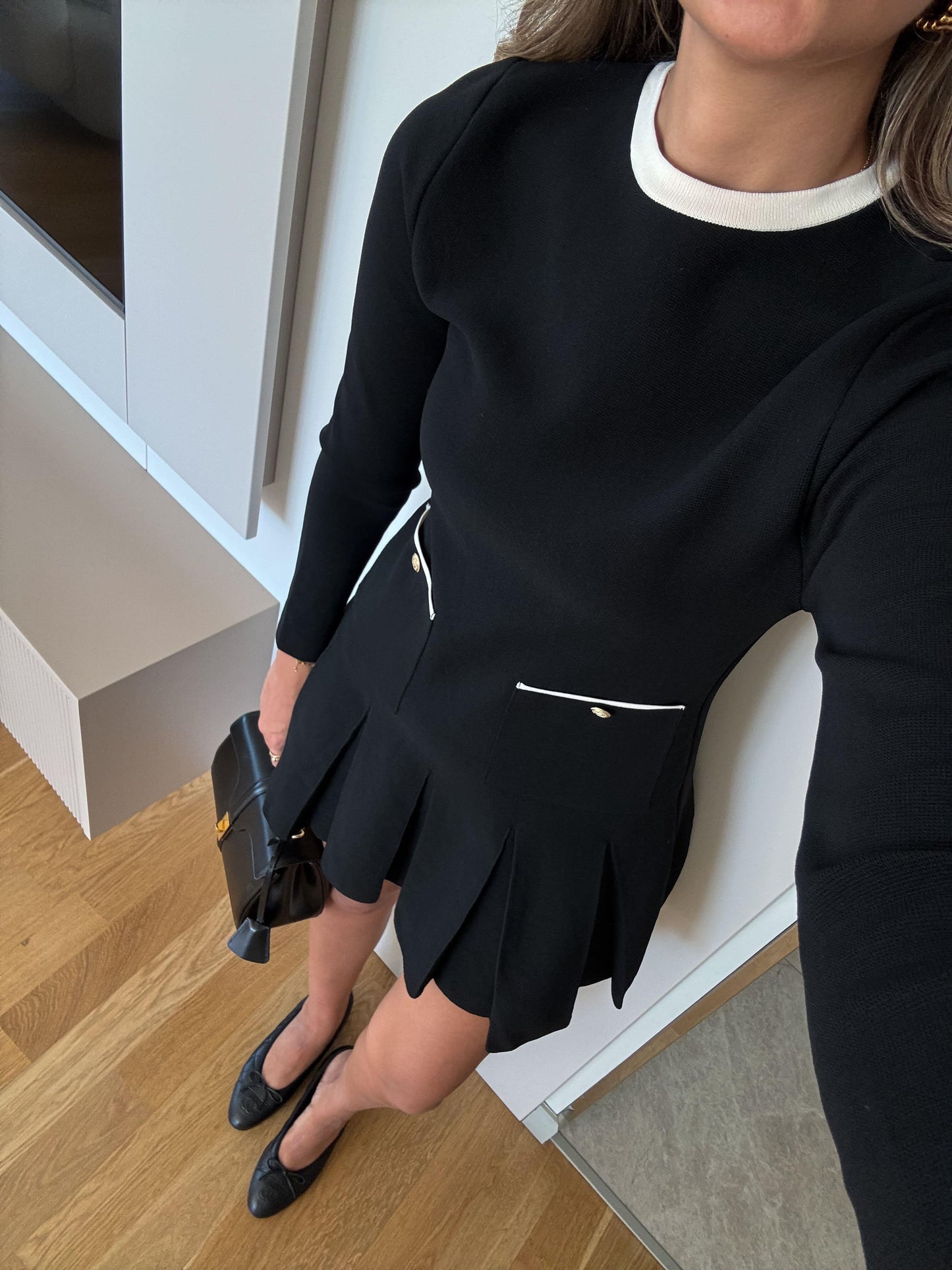 Pleated detailed knit dress