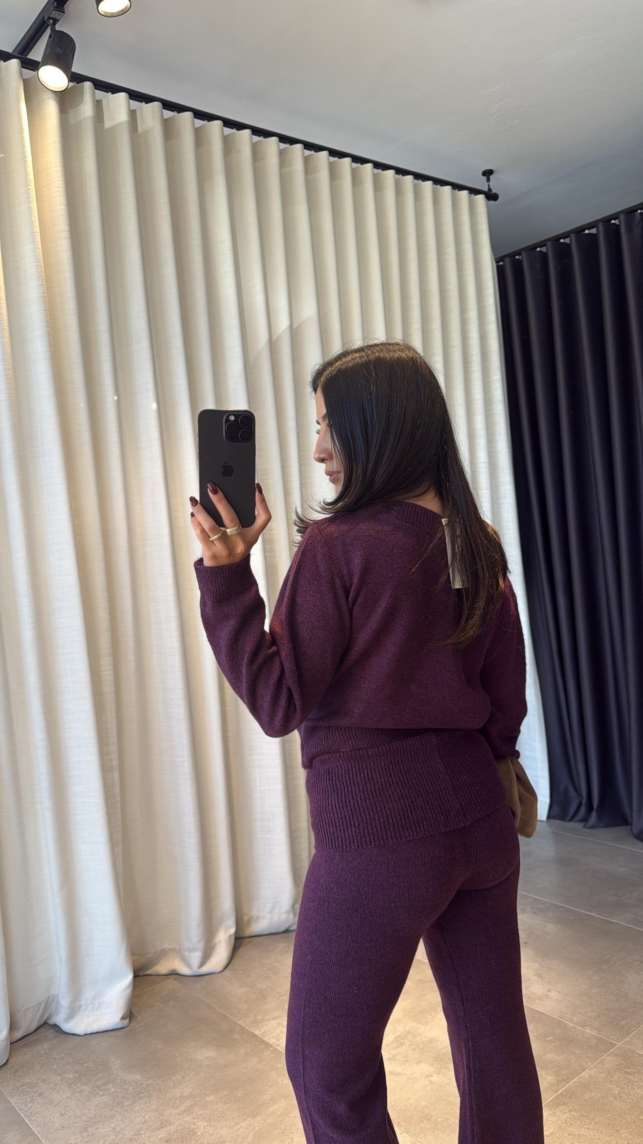 Collar blouse and trouser set