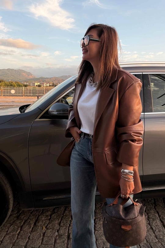 Tan leather blazer jacket