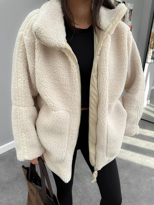 Stand collar pocket plush coat